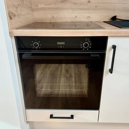 Moderne - 2 Sz - Wohnkueche - Ruhig Und Zentral