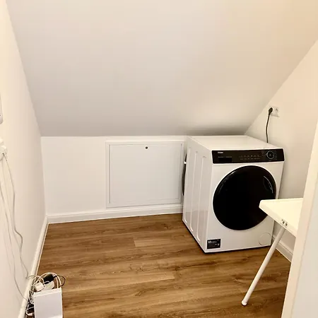 Moderne - 2 Sz - Wohnkueche - Ruhig Und Zentral Appartamento